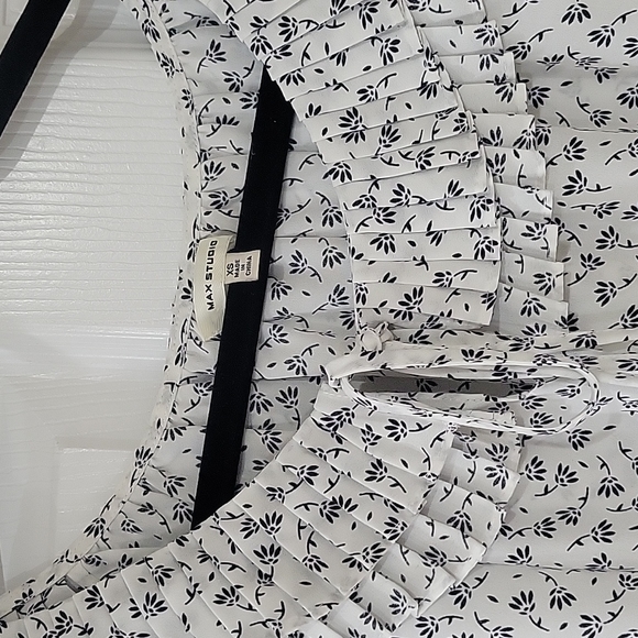 Max Studio Polyester Top. - Picture 3 of 5